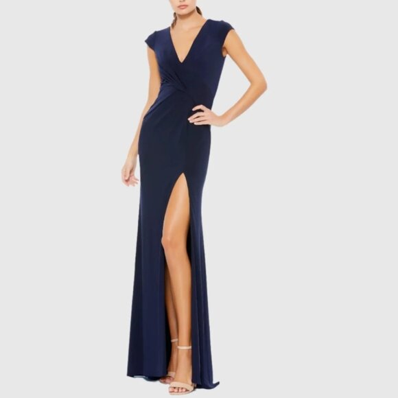 Ieena for Mac Duggal Navy V-Neck Ruched Jersey Gown – Size 6 – NWT - Picture 1 of 3